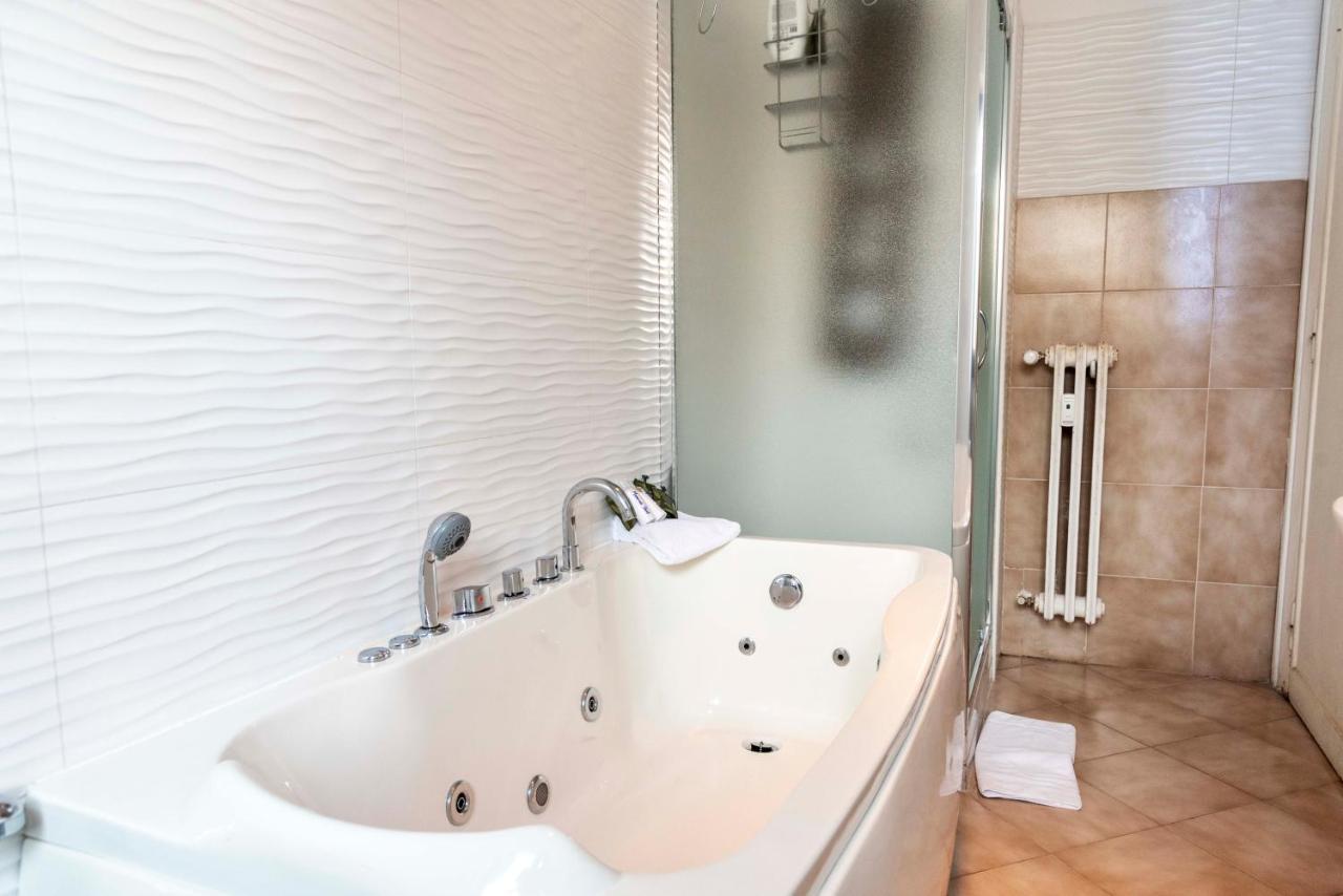 Merulana Suite S.Peter Rome Buitenkant foto